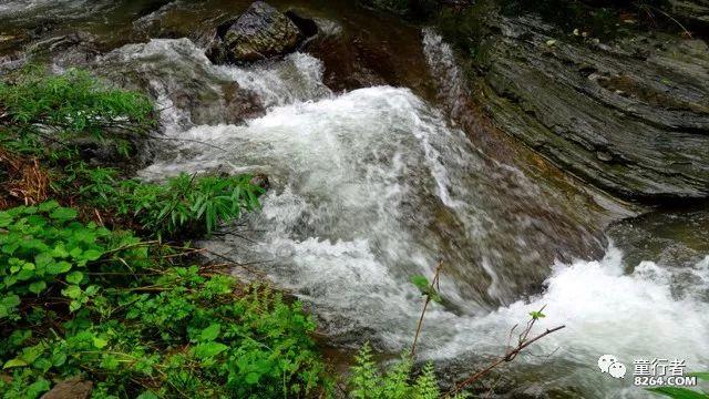 攀登高峰