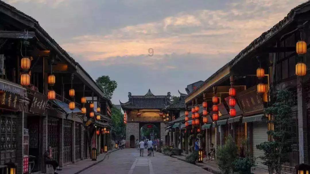 彩丽公主日常装扮
